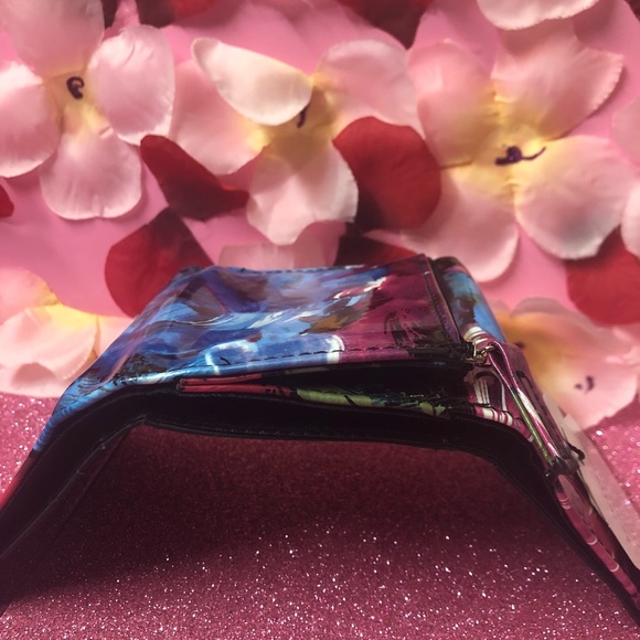 Wallet - Picture 5 of 6